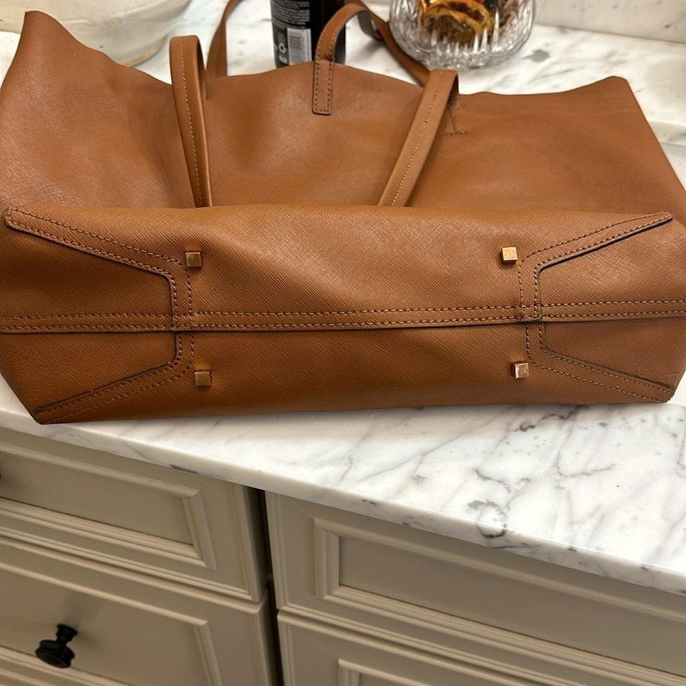 Vince Camuto full leather tote bag cognac used  19x12x5 approx - Picture 11 of 16